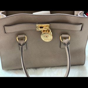 Mk purse